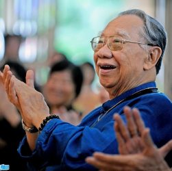 giao-su-tran-van-khe