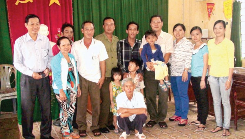 hoa-vien-voi-cong-dong-xa-hoi