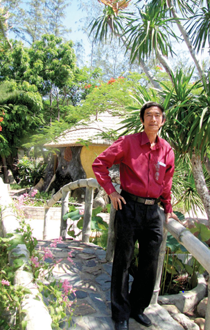 tieng-guitar-thanh-thot-giua-hoa-vien