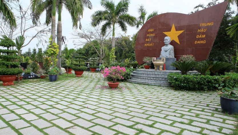 khu-mo