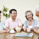 Cách ứng xử với người cao tuổi hay hờn dỗi