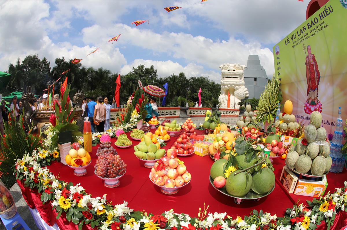 Gần 2500 người dự đại lễ Vu lan báo hiếu Kỷ Hợi 2019