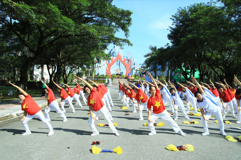 Thể dục dưỡng sinh nhẹ nhàng có hiệu quả rất tốt với sức khỏe người cao tuổi