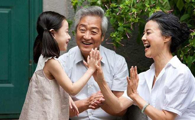 Tuổi trung niên sống vì điều gì?
